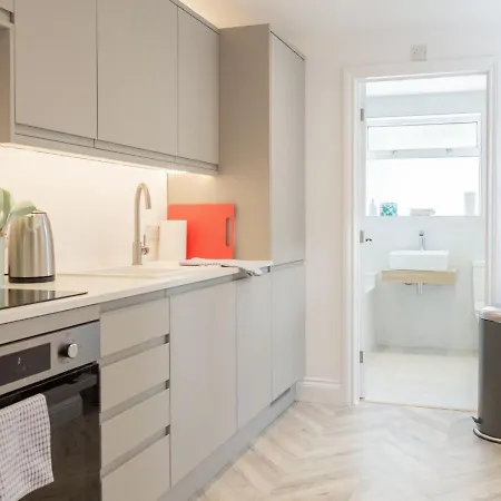 Villa Bright & Airy 2Bd - 10 Mins Walk To Chelt Centre! Cheltenham Exterior foto
